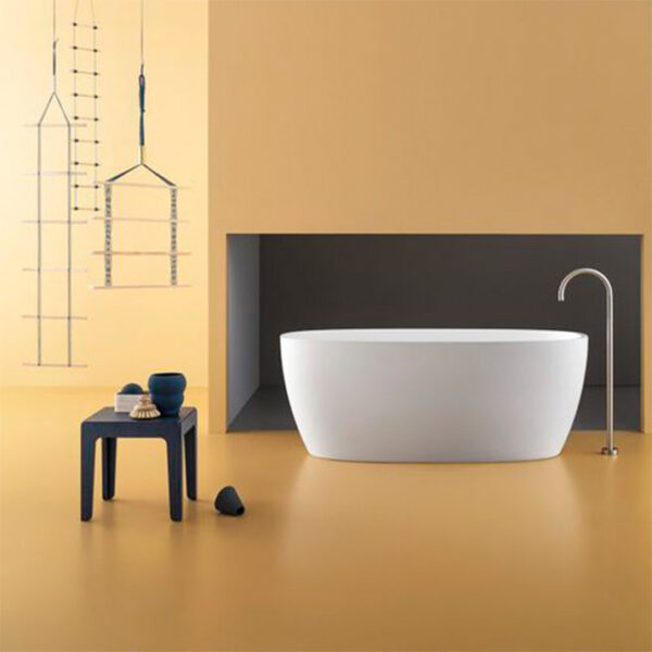Clio bathtub Clio bathtub