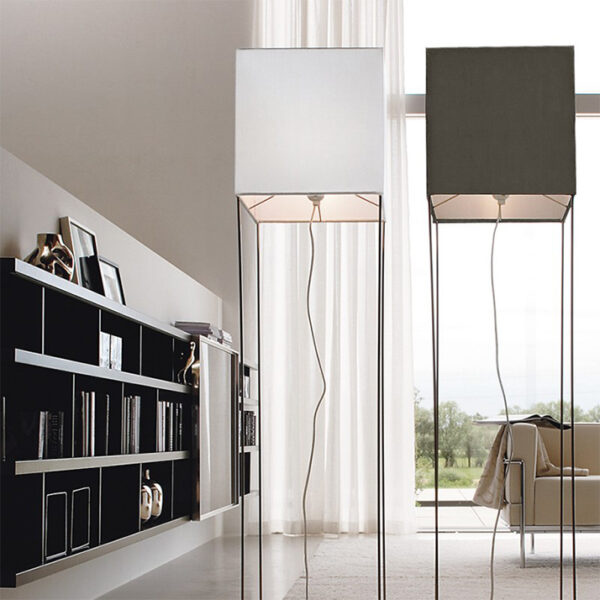 COMETA FLOOR LAMP (ANTHRACITE)