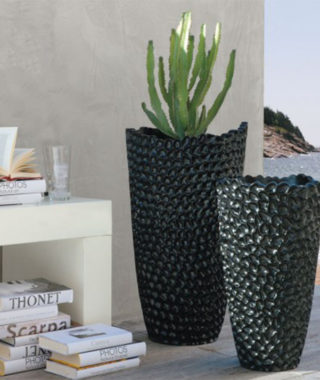 Nido vase – SMALL BLACK