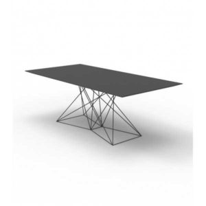 FAZ DINING TABLE