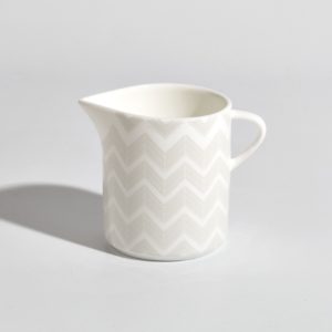 ZIGZAG WHITE CREAMER